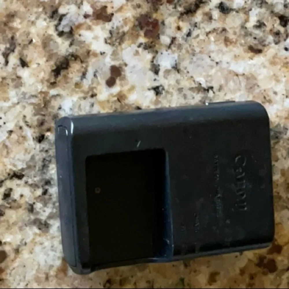Canon Camera Battery Charger